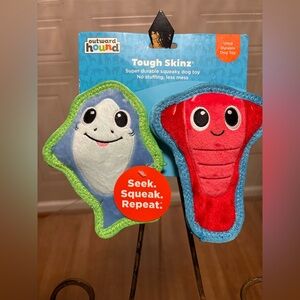 Outward Hound Tough Skinz Dog Toy fish  Set /2Squeaky DURABLE, NO STUFFING  6”
